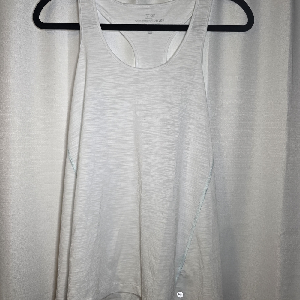 Vineyard Vines Women's Light Gray Tank Top